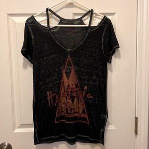Def Leppard cut out distressed soft womens T shirt. Worn once. Very comfortable